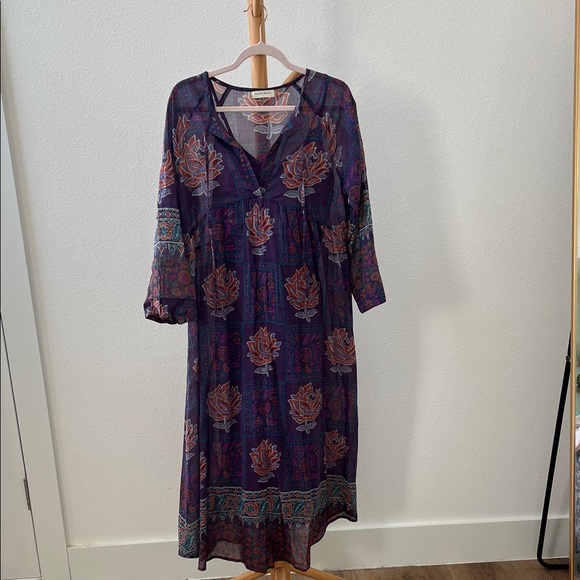Chic Bohemian Long Sleeve Dress in Purple Floral - Picture 1 of 4